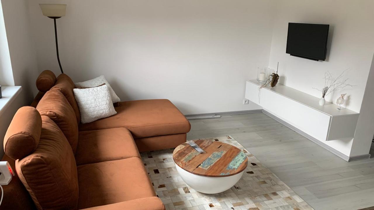 Apartman S Bazenem A Saunou Kadan Bagian luar foto