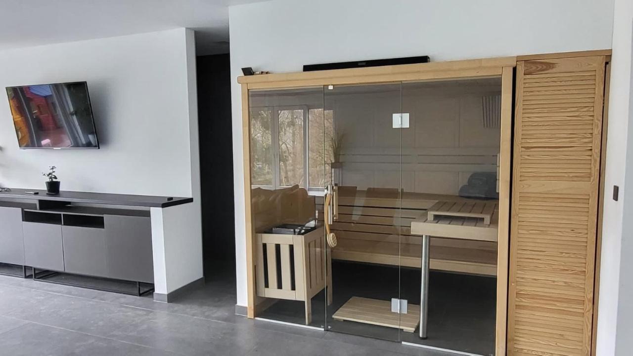 Apartman S Bazenem A Saunou Kadan Bagian luar foto